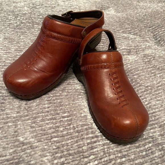 Dansko Clogs - Picture 1 of 3